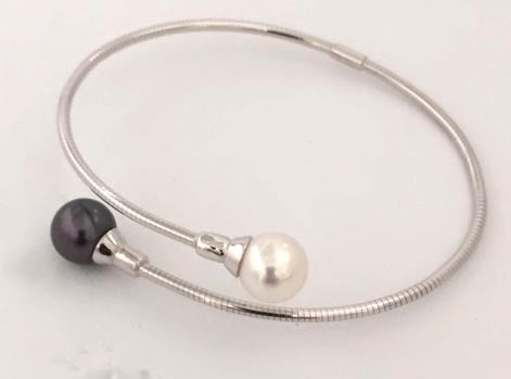 Tahitian and Cultured Pearl Black and White Bracelet